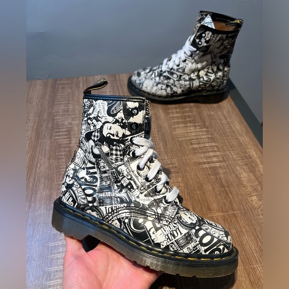 Dr‎ Martens Size 6 Womens Black & White Images Retro...